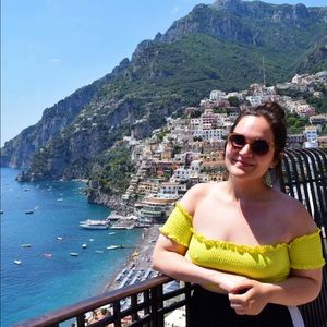 Meet your Posher, Andrea